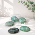 grøn garnierit/chrysoprase-mix palmstones