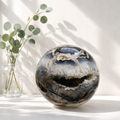 stor sort/grå agat- med druzy quartz-kugle